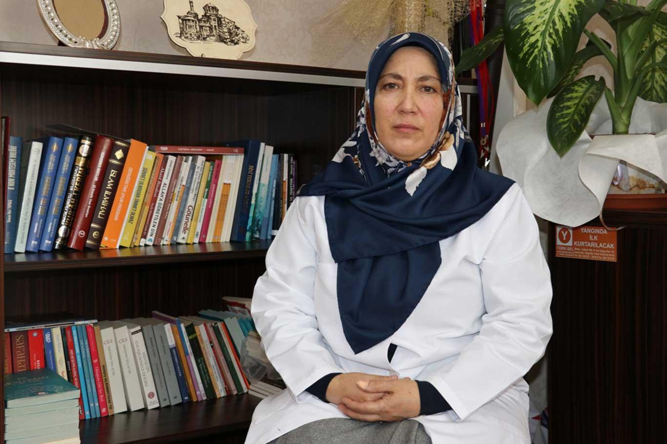 28 Şubat mağduru öğretmen Naile Erişgin